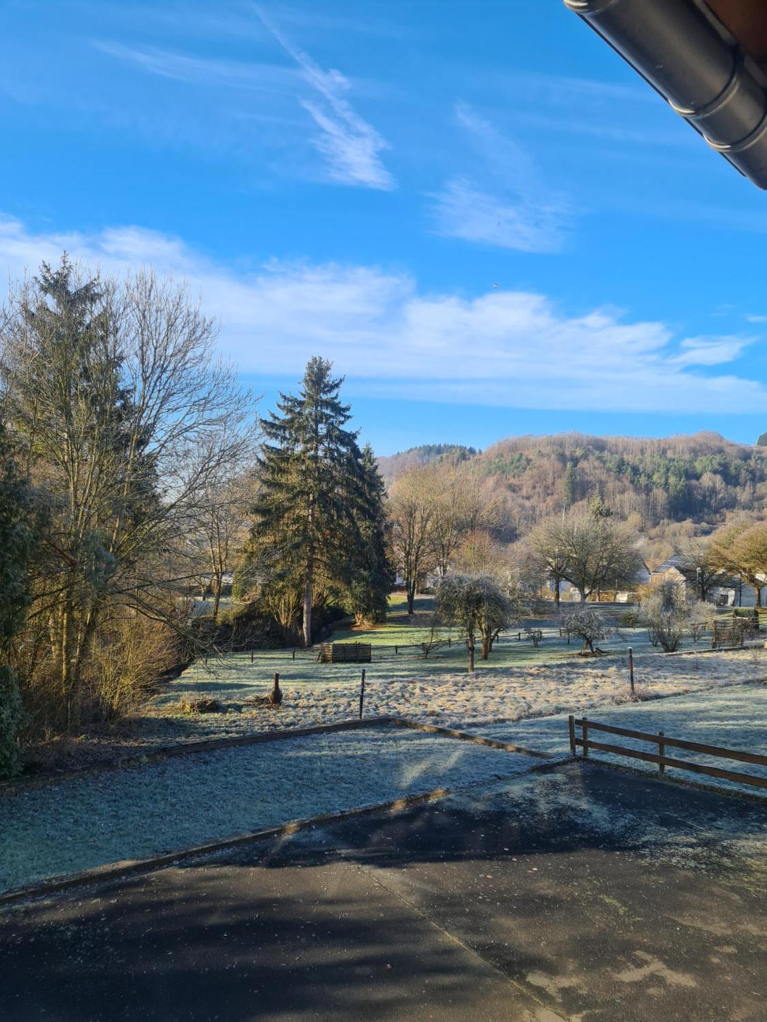 Ferienwohnung Burgblick Pelm Экстерьер фото